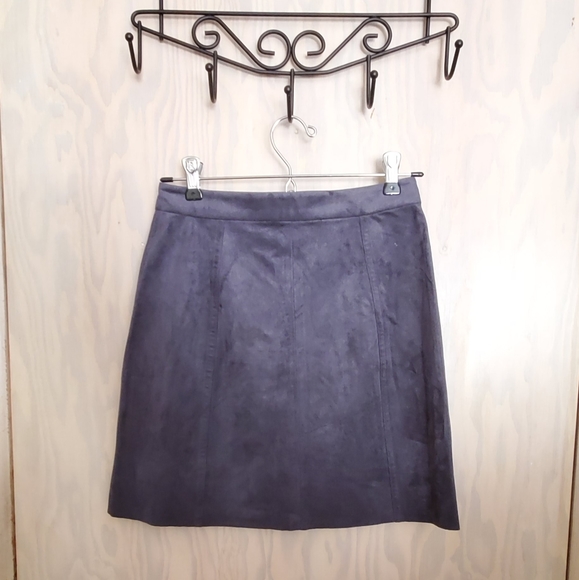 Aritzia Grey Suede Button Mini Skirt - Picture 2 of 4